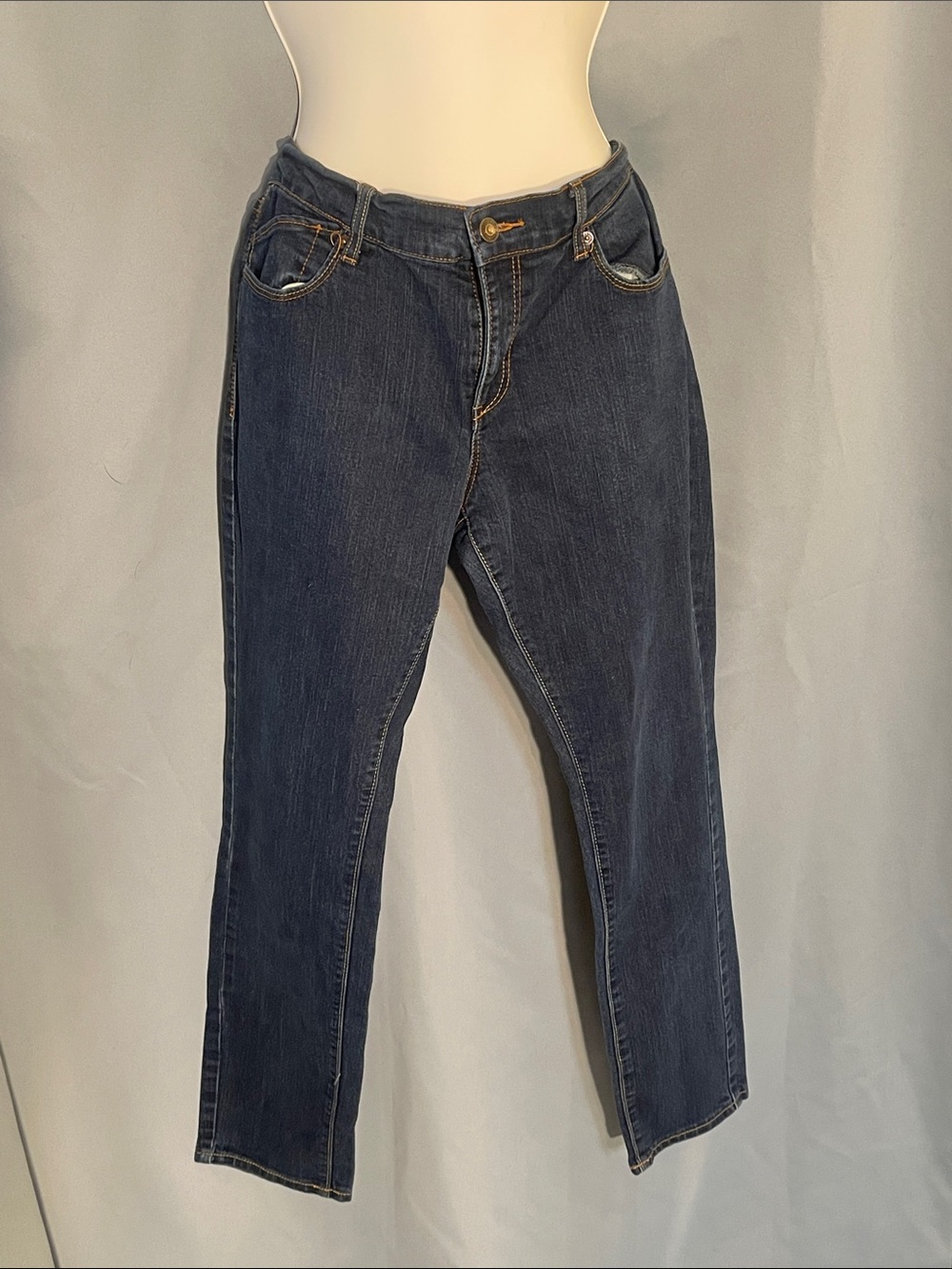 Old Navy Women's Straight Leg Jeans in Dark Indigo